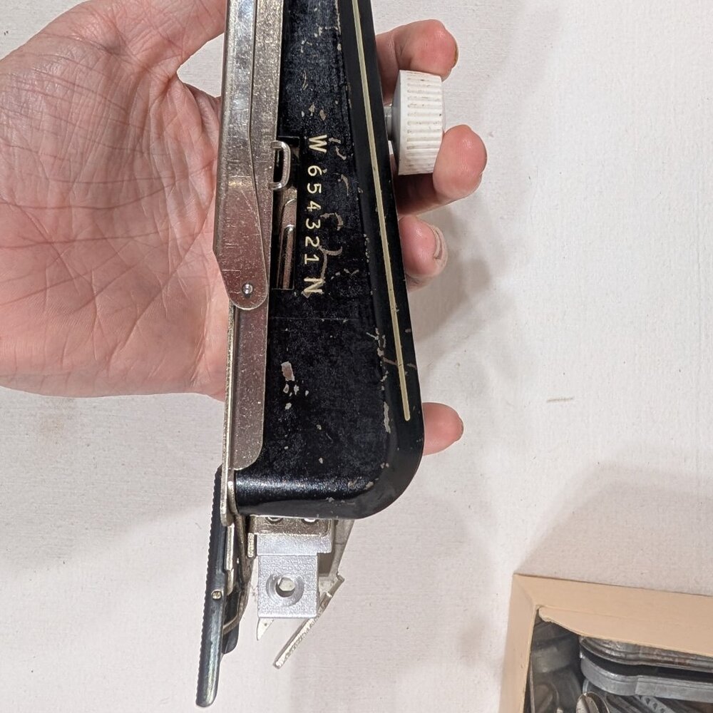 Vintage Singer Handheld Sewing Machine - Picture 5 of 5
